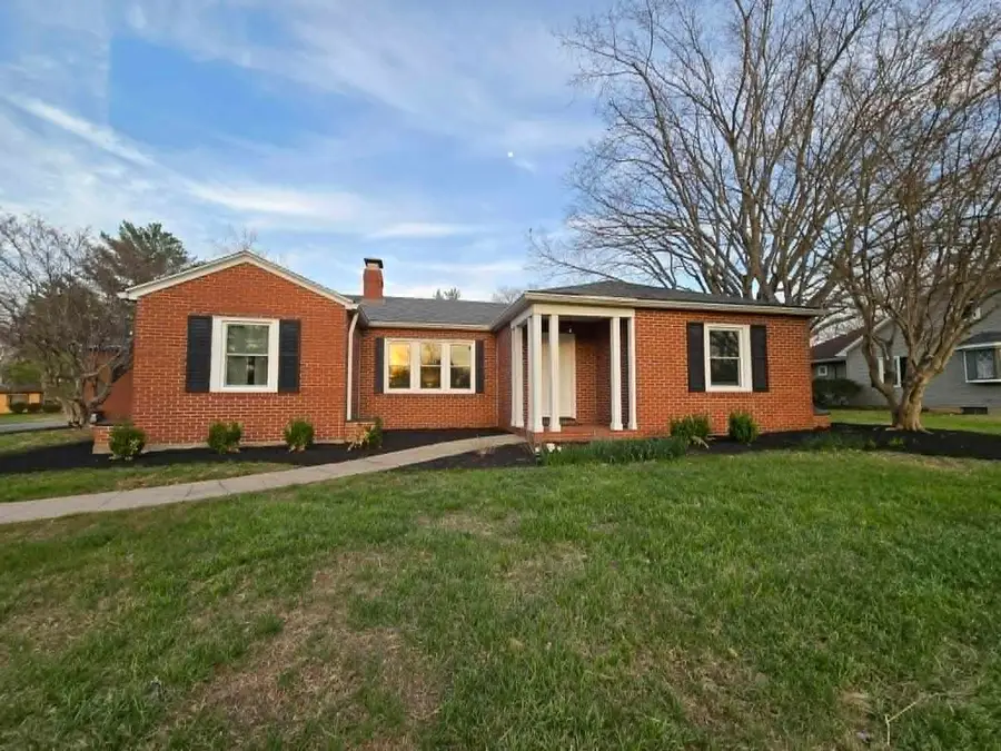 14652 N Il Hwy 37 Highway, Mount Vernon, IL 62864 - #2