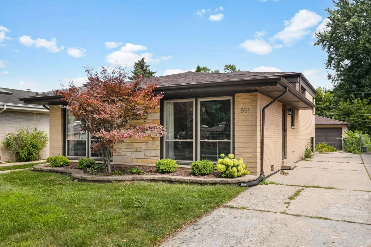 851 Long Road, Glenview, IL 60025 - #1