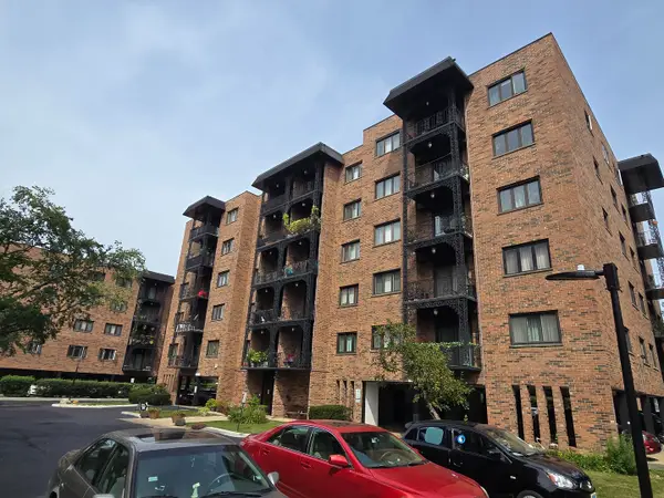 9332 Landings Lane #502, Des Plaines, IL 60016