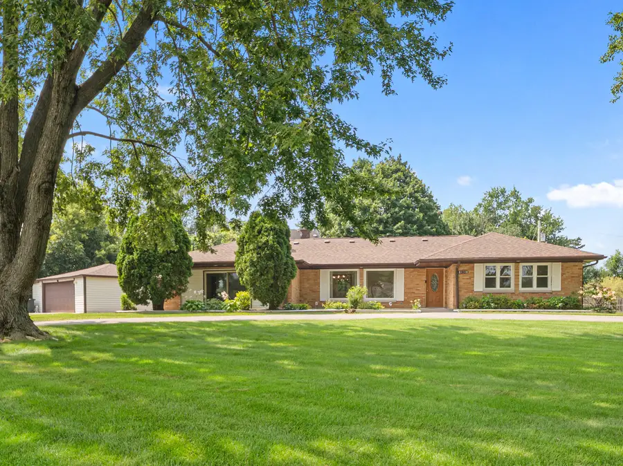 1301 W 54th Street, La Grange Highlands, IL 60525 - #2