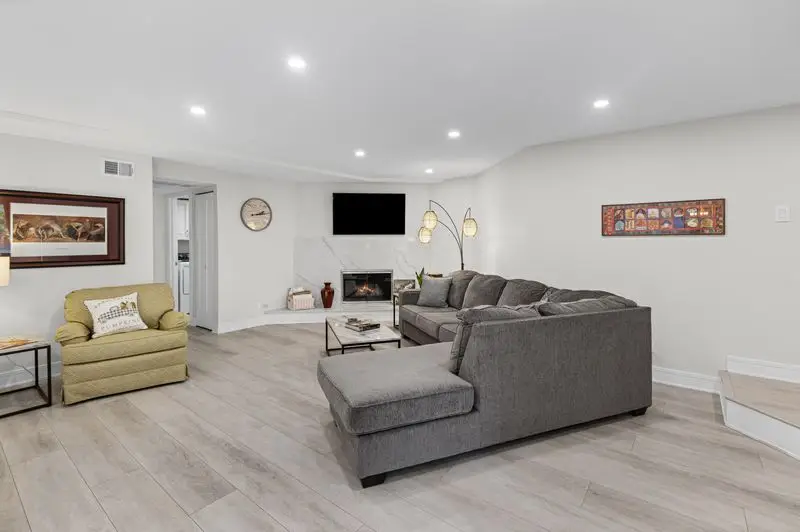 7970 Garfield Avenue #102, Burr Ridge, IL 60527 - #3