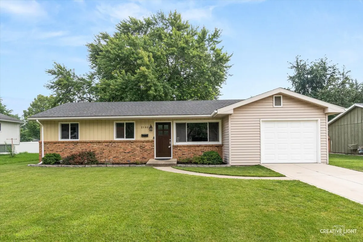 2160 W Illinois Avenue, Aurora, IL 60506 - #1