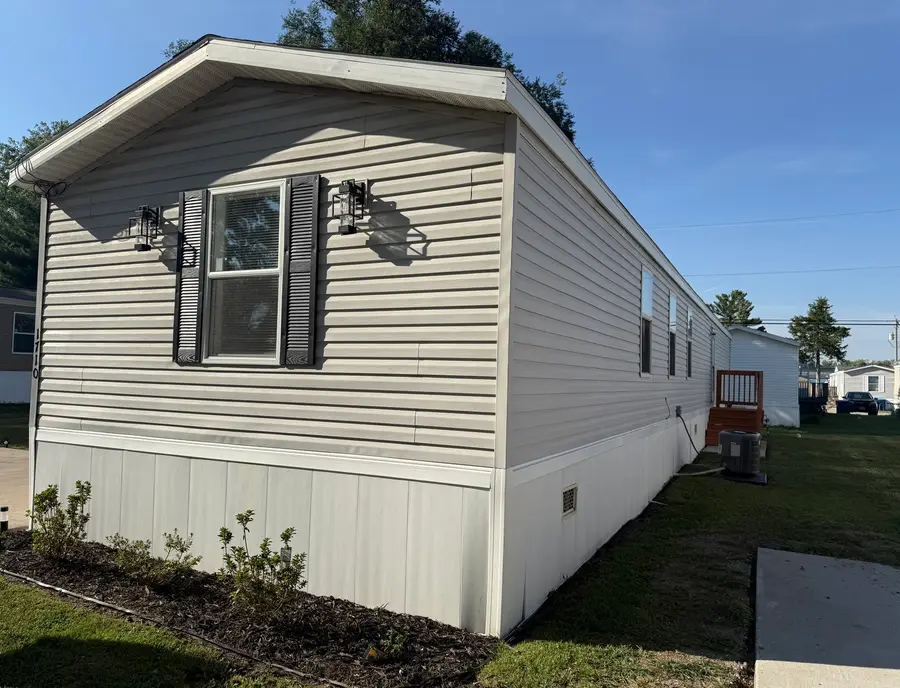 1710 W 4th Avenue, Coal Valley, IL 61240 - #3