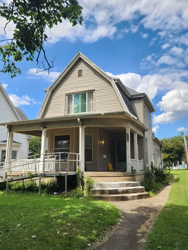 318 E 1st Street, Mt.carmel, IL 62863