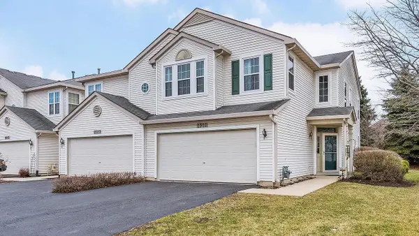 2521 N Looking Glass Court #2521, Aurora, IL 60502