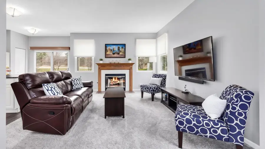 2521 N Looking Glass Court #2521, Aurora, IL 60502 - #3
