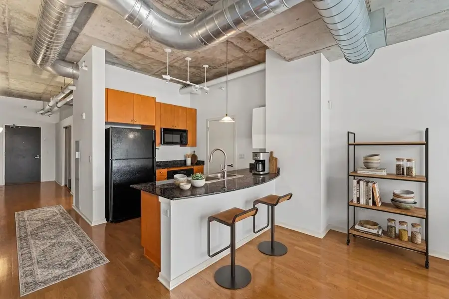 807 Davis Street #505, Evanston, IL 60201 - #3