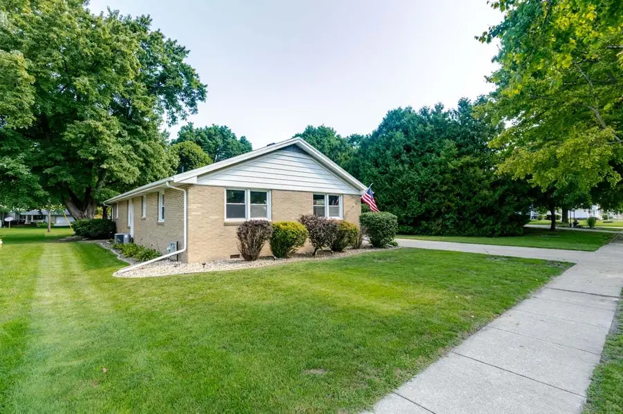 104 E Washington Drive, Leroy, IL 61752 - #3