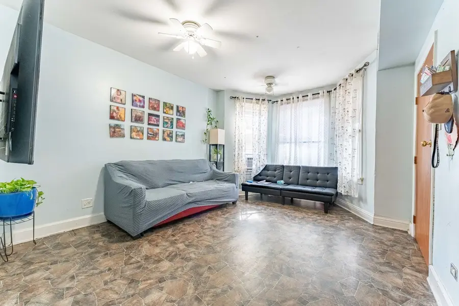 2927 N Avers Avenue, Chicago, IL 60618 - #3