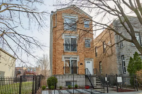 2921 W Washington Boulevard #3, Chicago, IL 60612