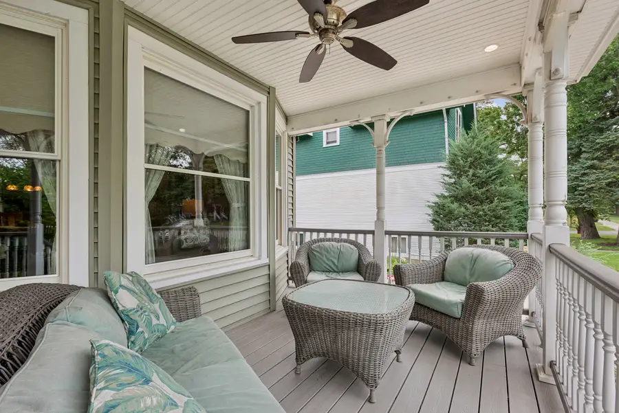 5909 N East Circle Avenue N, Chicago, IL 60631 - #3
