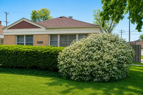 4253 Prescott Avenue, Lyons, IL 60534