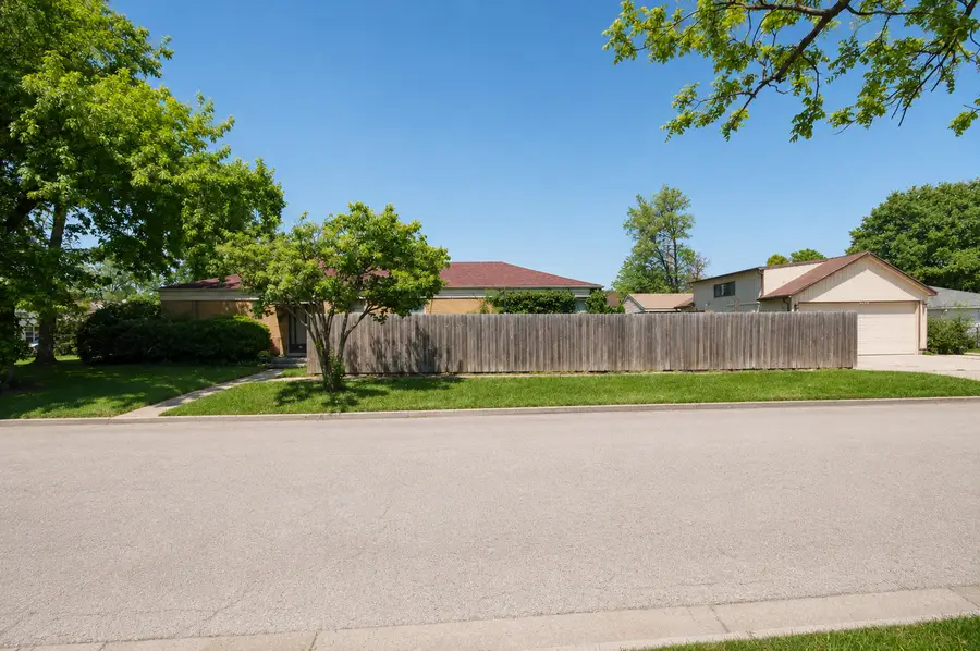 4253 Prescott Avenue, Lyons, IL 60534 - #3