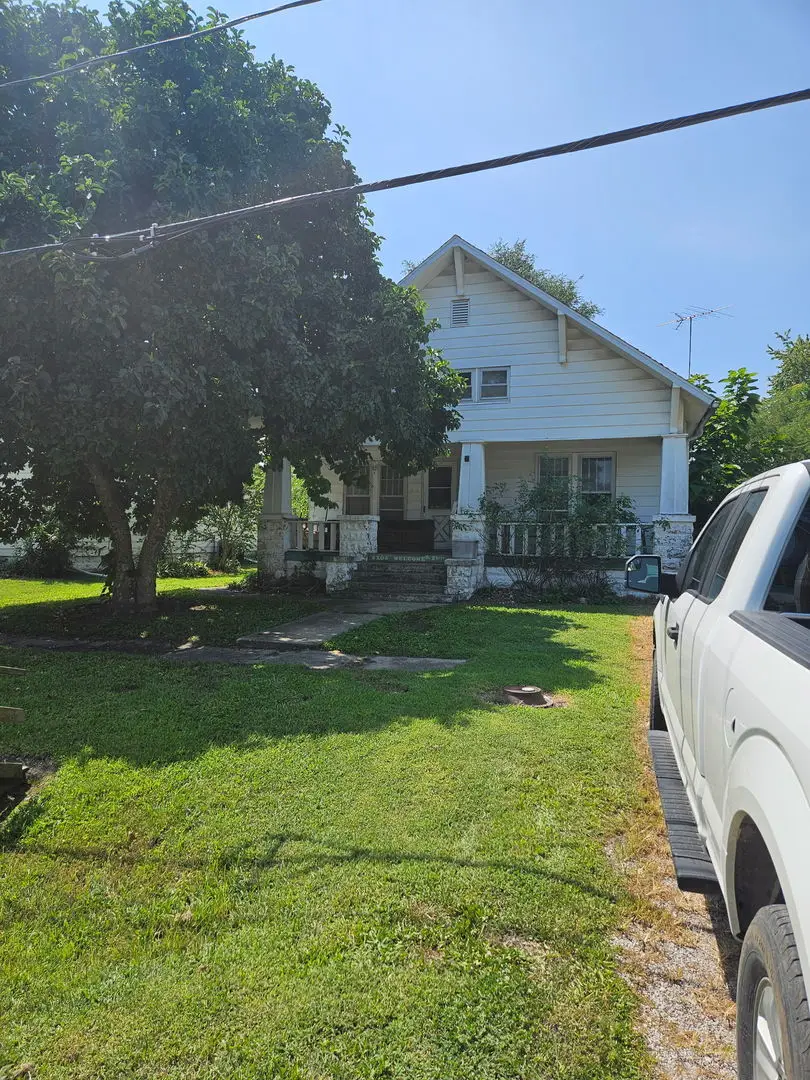 206 S 2nd Street, Benld, IL 62009 - #1