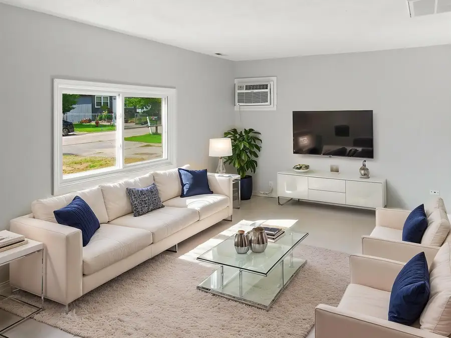 1613 Juneway Terrace, Round Lake Beach, IL 60073 - #2