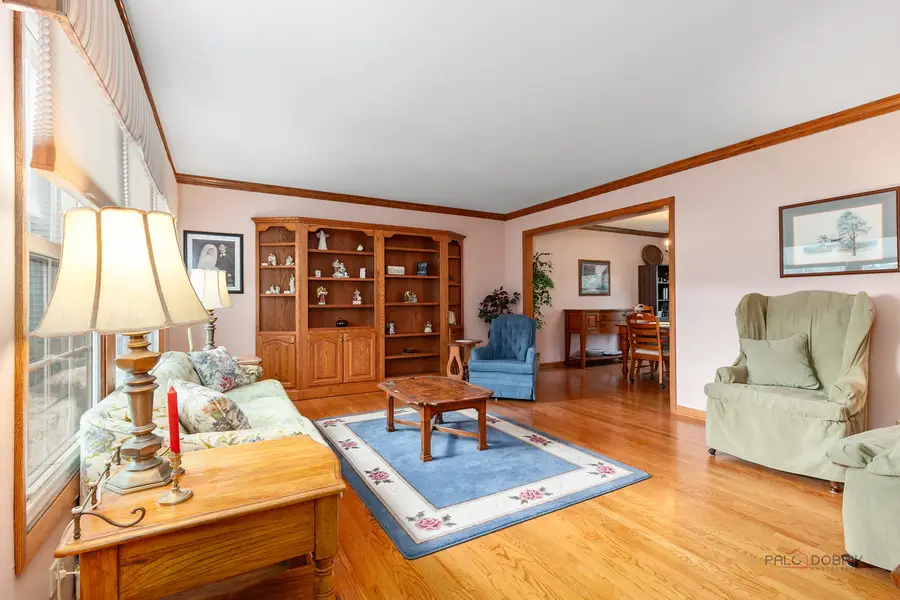 831 Jefferson Drive, Lindenhurst, IL 60046 - #3