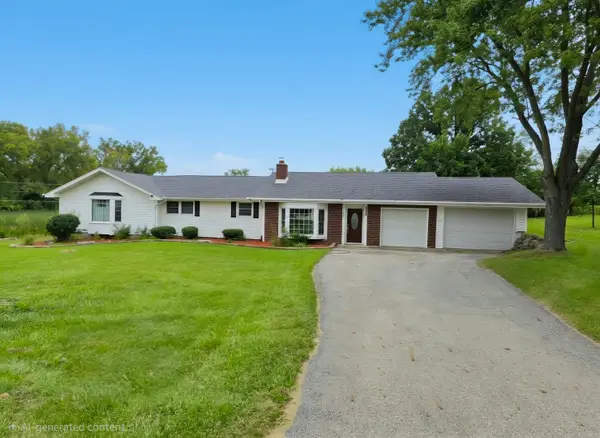 2301 Greenbriar Lane, Lindenhurst, IL 60046