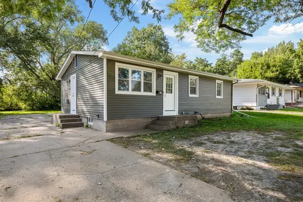 3210 N Marquette Street, Davenport, IA 52806