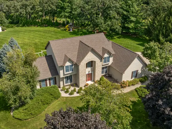 14N829 Sunset Drive, Hampshire, IL 60140