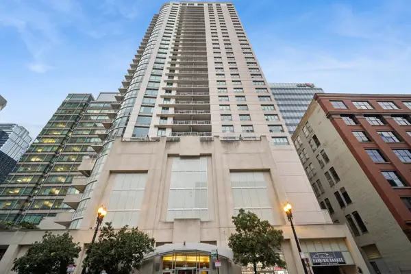 125 S Jefferson Street #2310, Chicago, IL 60661