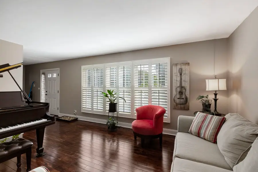 1481 Oxford Drive, Buffalo Grove, IL 60089 - #3