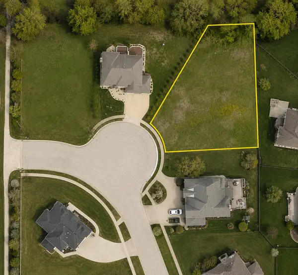 30W150 Whitney Road, West Chicago, IL 60185