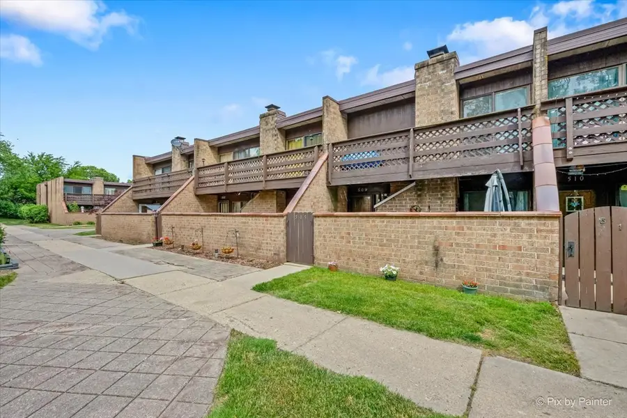 509 Kenneth Circle, Elgin, IL 60120 - #2