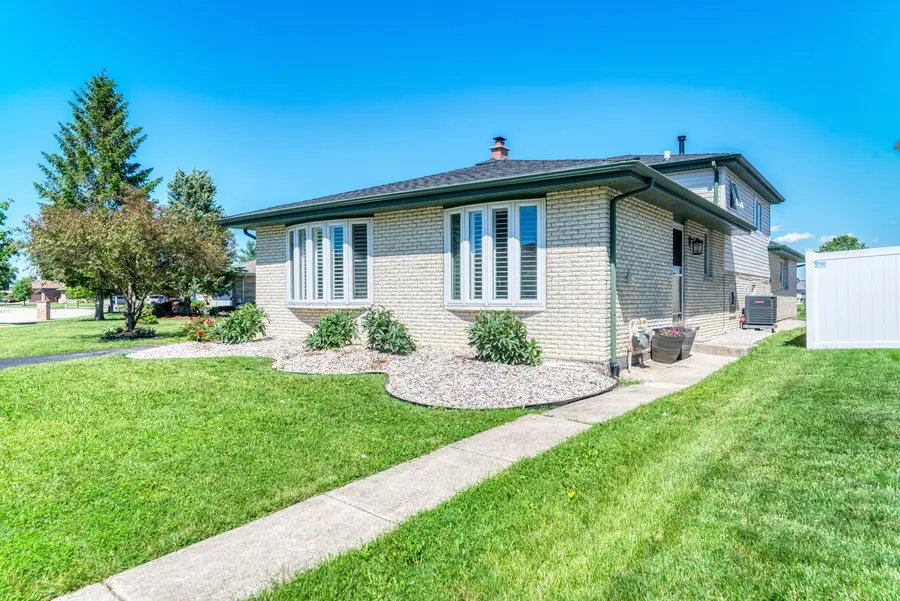 16829 Creekside Avenue, Tinley Park, IL 60487 - #2