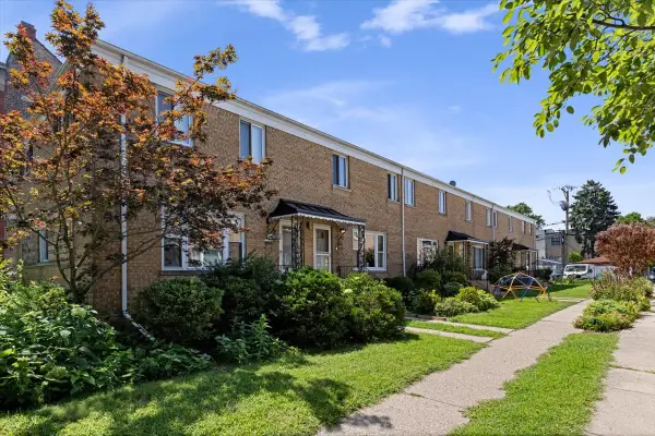 4618 N Paulina Street, Chicago, IL 60640