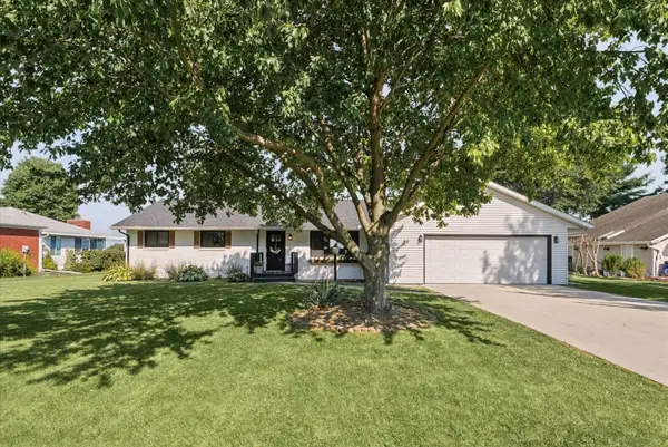 65 Chestnut Court, Champaign, IL 61822