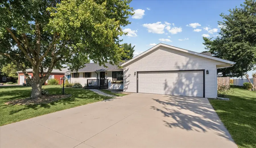 65 Chestnut Court, Champaign, IL 61822 - #2