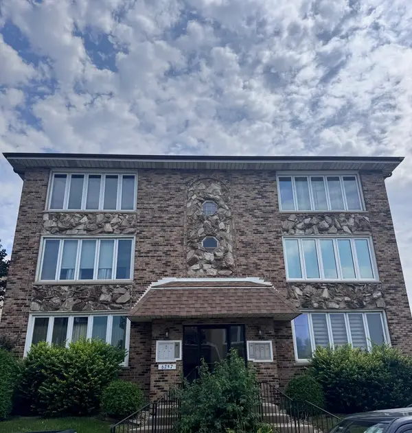 6257 S Newland Avenue #2N, Chicago, IL 60638