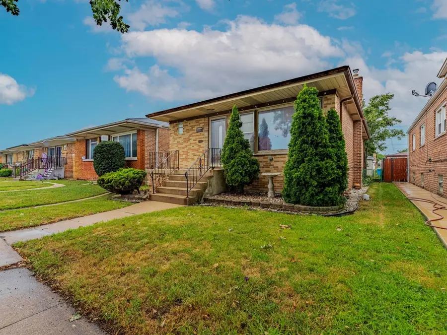 11120 S Ewing Avenue, Chicago, IL 60617 - #3