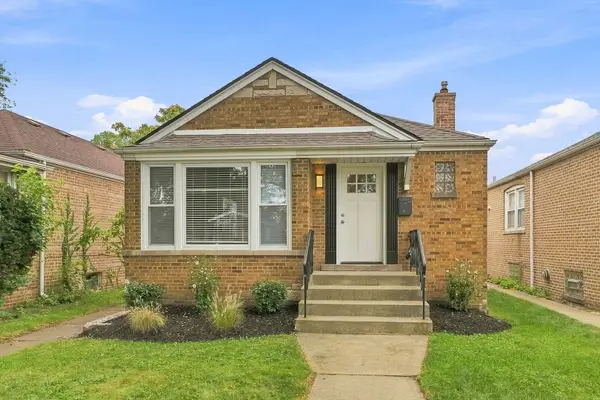 8550 S Jeffery Boulevard, Chicago, IL 60617