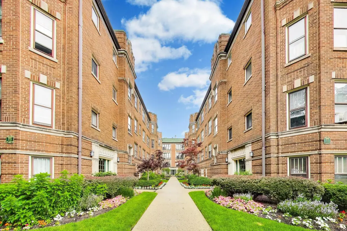 719 Hinman Avenue #1W, Evanston, IL 60202 - #1