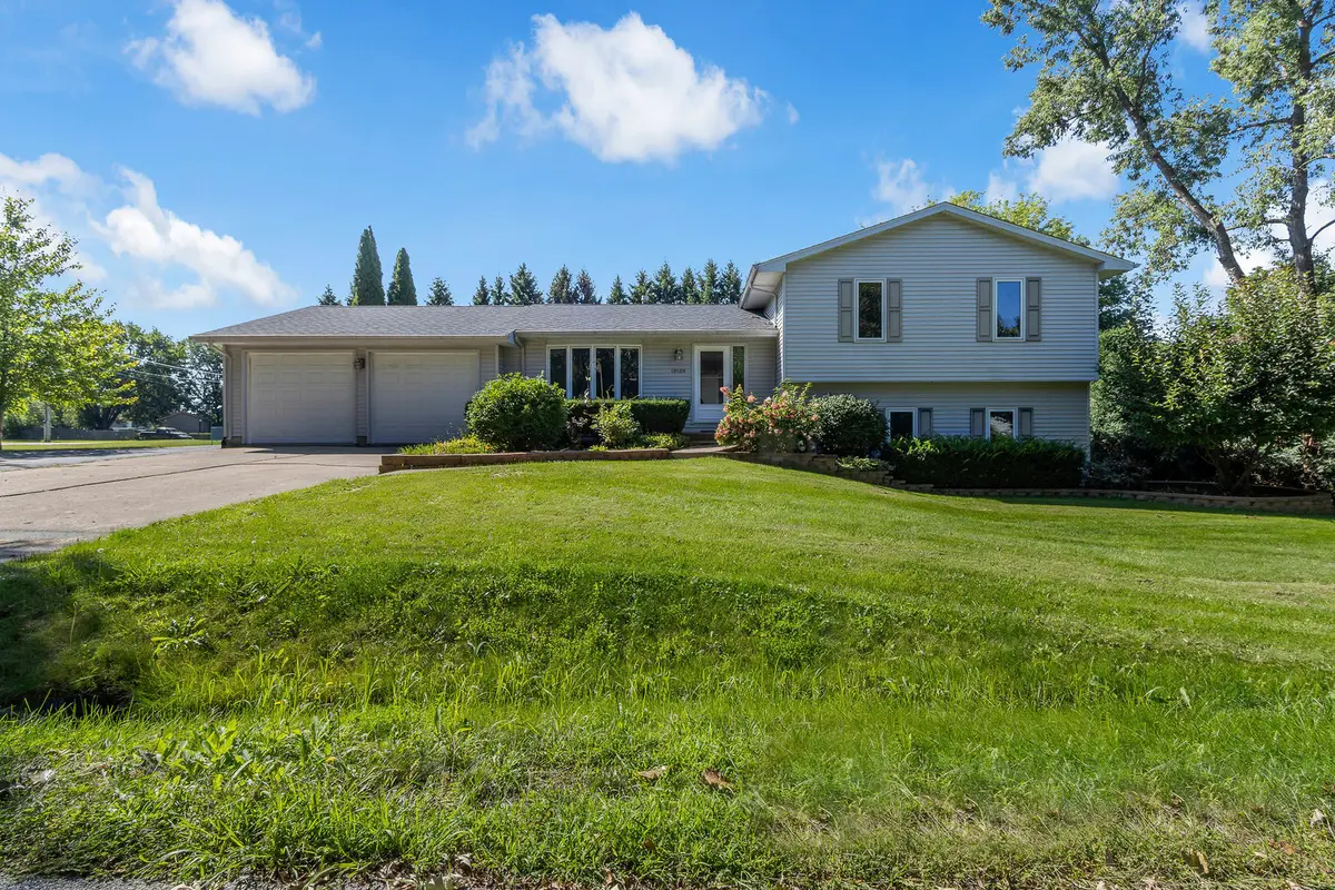 38604 N Magnolia Avenue, Wadsworth, IL 60083 - #1
