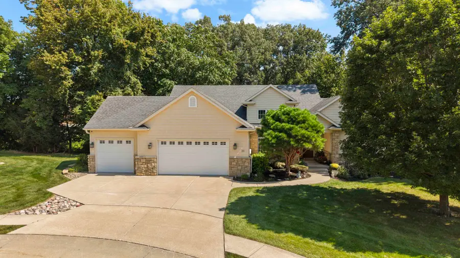 33 Chippiannock Place, Rock Island, IL 61201 - #2