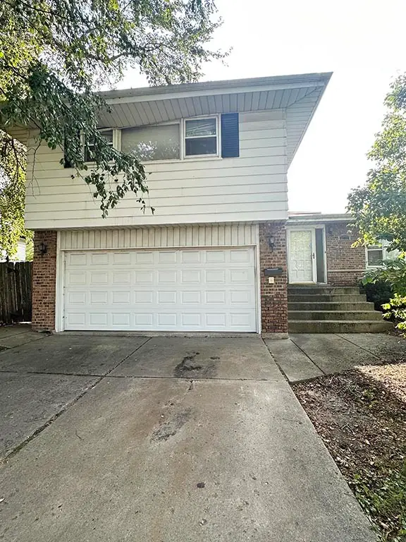 11804 S Kolin Avenue, Alsip, IL 60803