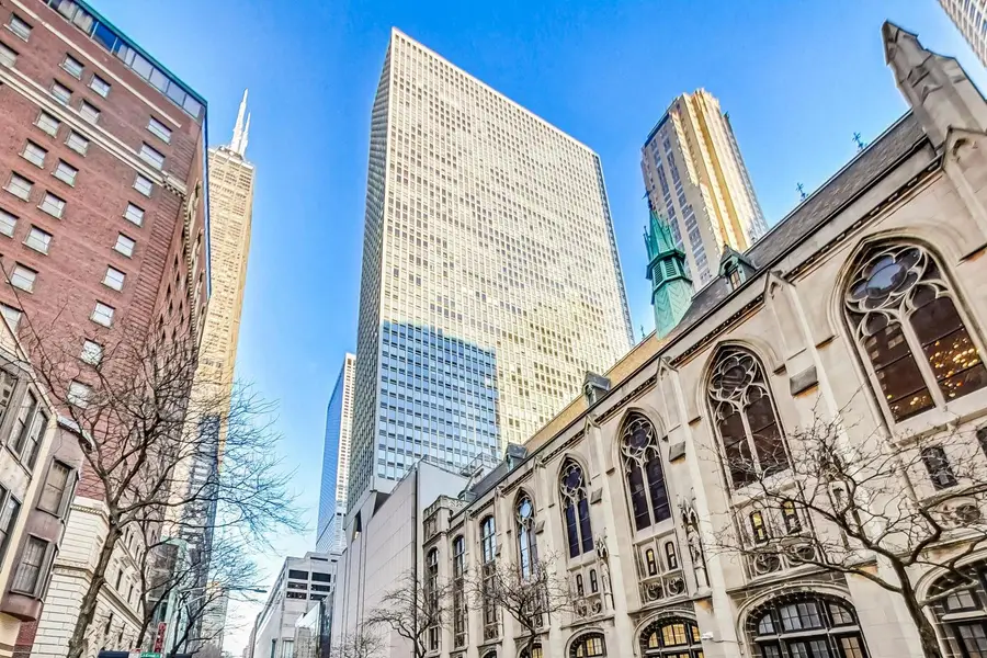 111 E Chestnut Street #22F, Chicago, IL 60611 - #2