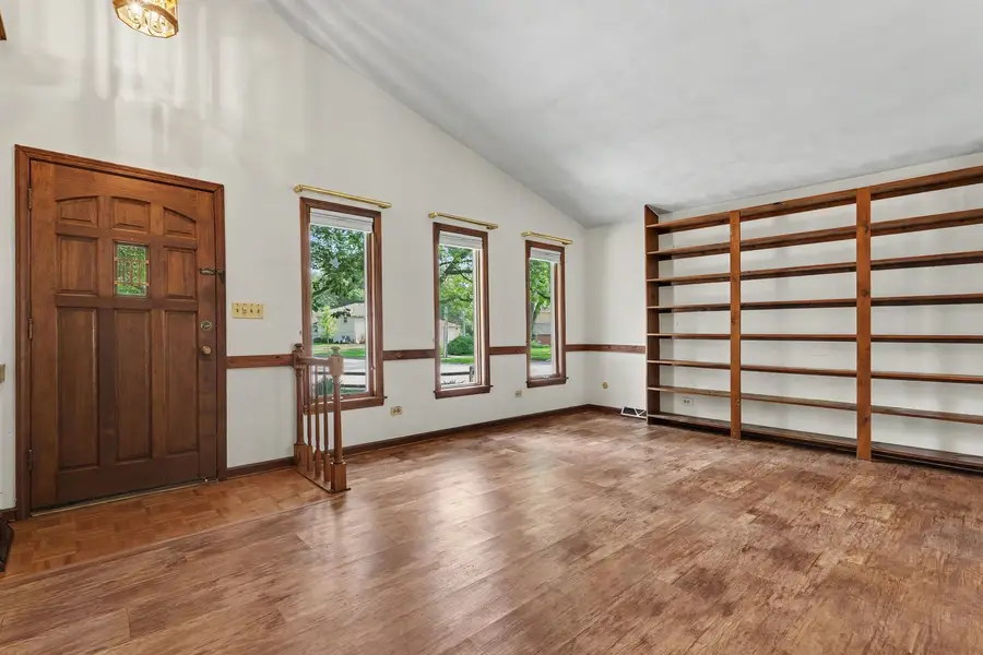 452 Commonwealth Lane, Elmhurst, IL 60126 - #3