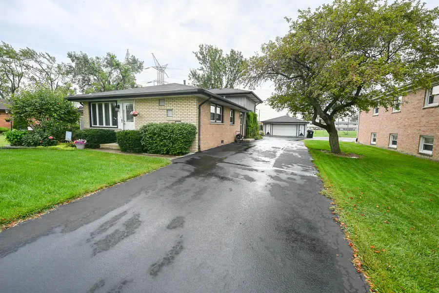 7301 W 83rd Street, Bridgeview, IL 60455 - #3