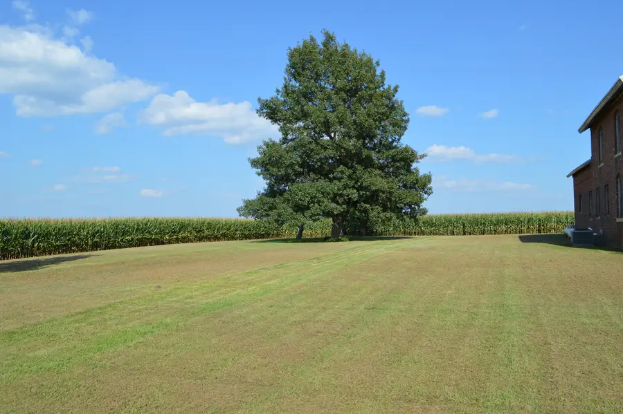 27690 3000 East Street, Clarion, IL 61330 - #3
