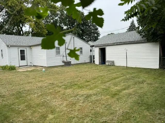 302 Notre Dame Avenue, Joliet, IL 60436 - #3