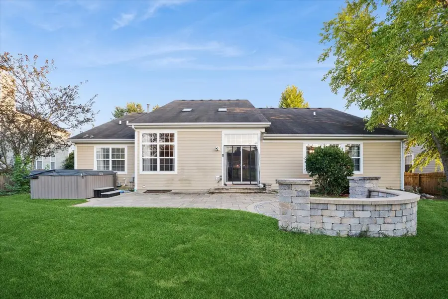 332 Red Rock Lane, Elgin, IL 60124 - #2
