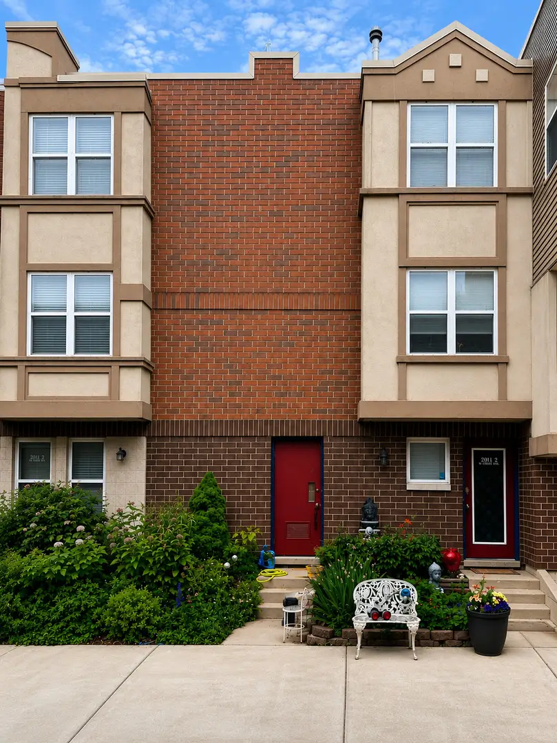 2011 W Chase Avenue #2, Chicago, IL 60645 - #1
