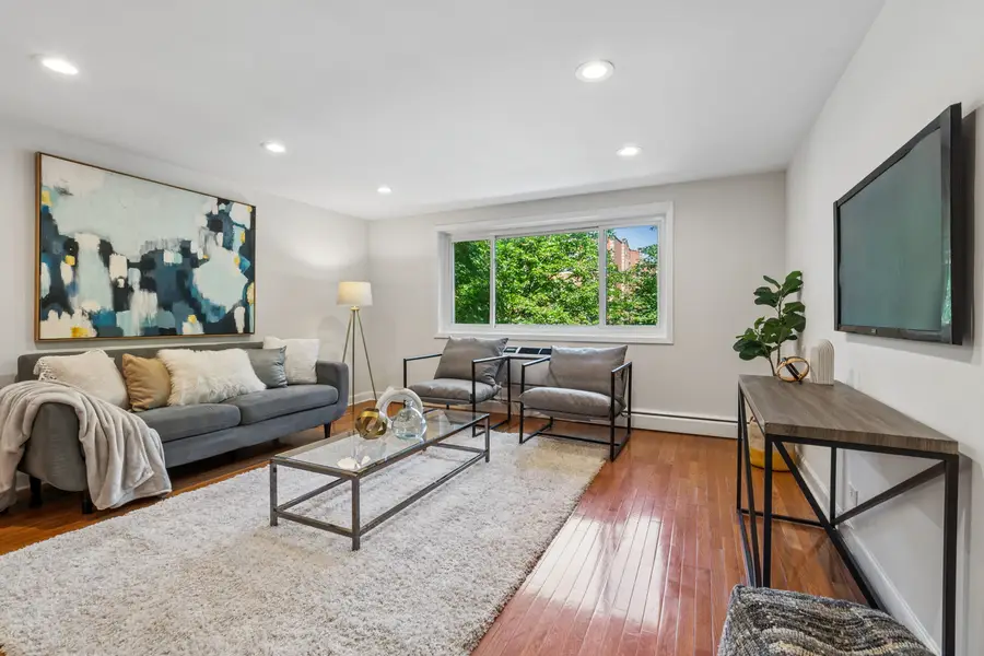 1234 Elmwood Avenue #2F, Evanston, IL 60202 - #2
