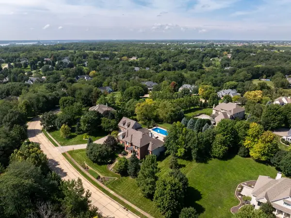19277 252nd Avenue, Bettendorf, IA 52722