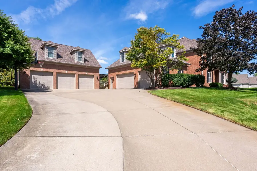 19277 252nd Avenue, Bettendorf, IA 52722 - #2