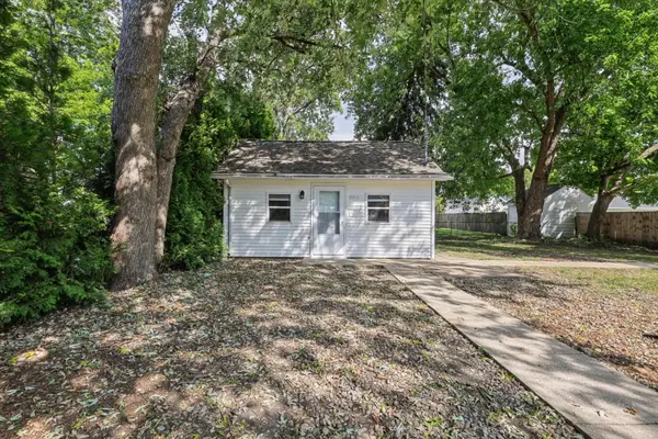 604 E Houghton Street, Tuscola, IL 61953