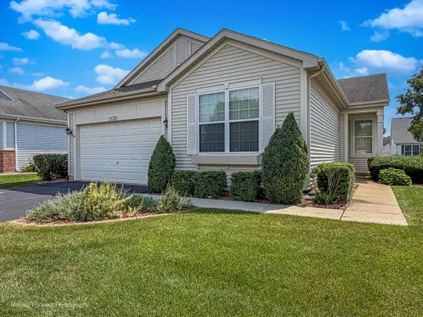 21311 Prince Lake Drive, Crest Hill, IL 60403